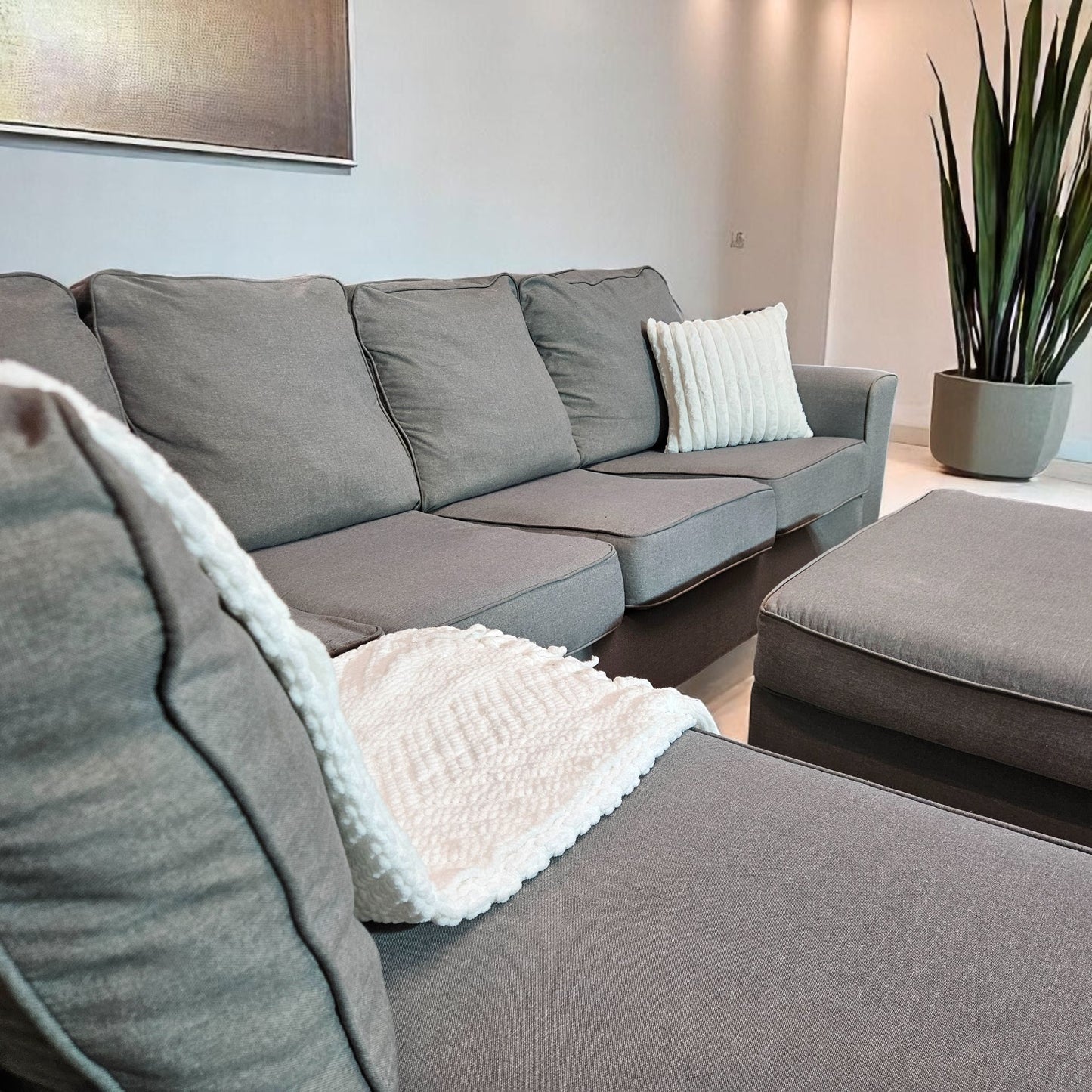 Ashleys Medium Gray Fabric Sectional L Shape + Ottoman