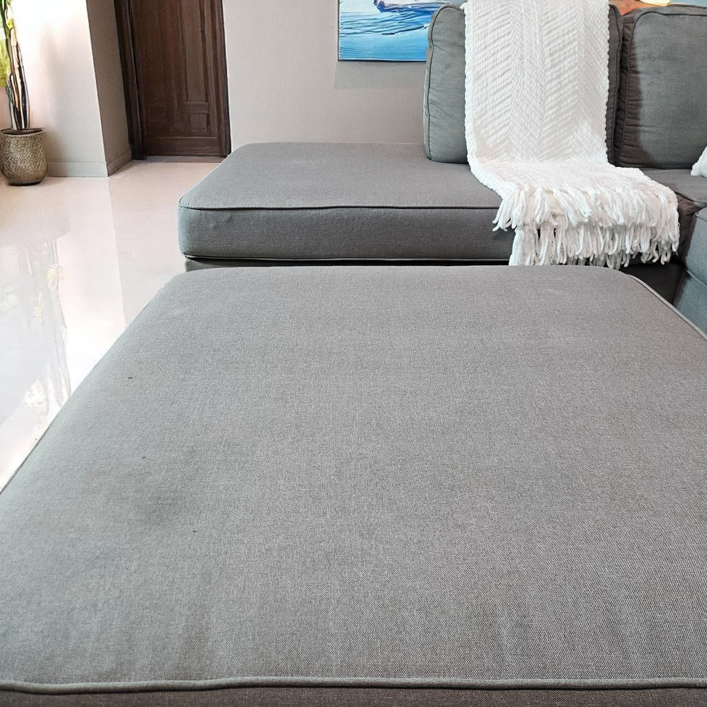 Ashleys Medium Gray Fabric Sectional L Shape + Ottoman