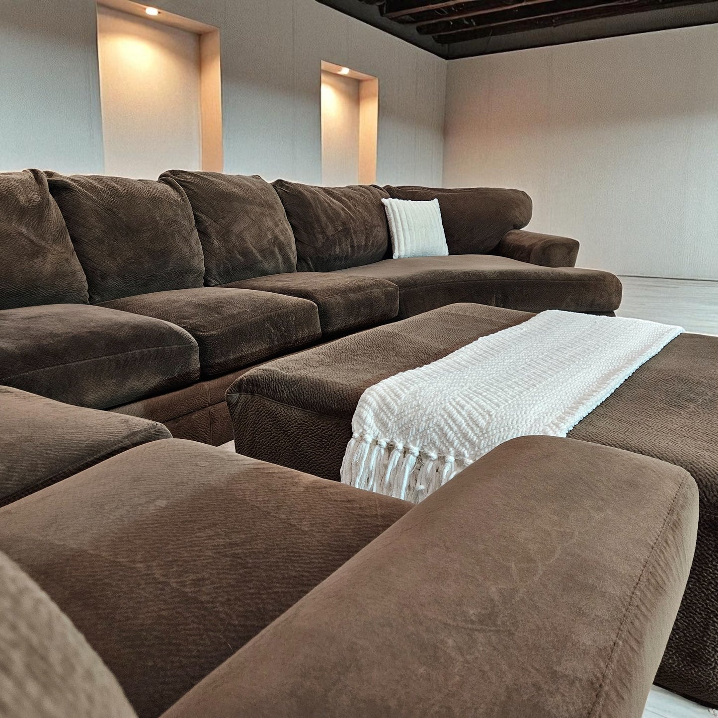 HUGE 8 Seater Sectional + Ottoman