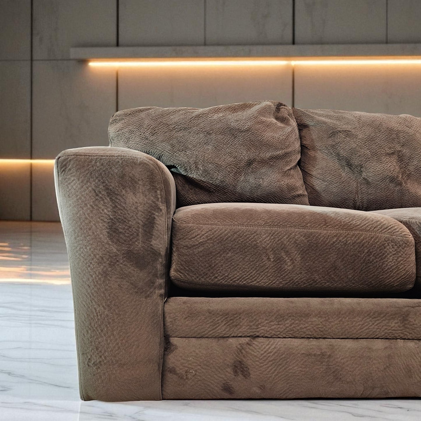 HUGE 8 Seater Sectional + Ottoman